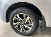 Toyota Innova 2.0E Số Sàn 2022 - Xe gia đình không qua taxi dịch vụ, đẹp như mới