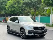 VinFast LUX SA2.0 2019 tại Hà Nội
