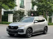 VinFast LUX SA2.0 2019 tại Hà Nội
