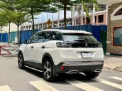 Trang bị full option hiện đại