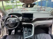 Trang bị full option hiện đại