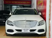 Bản có loa Burmester