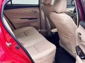 Xe còn mới cứng