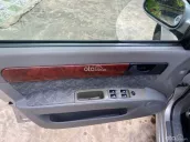 Sedan 5 chỗ giá rẻ, máy số ngon, thân vỏ chắc chắn