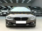 2.0L AT, màu nâu đen