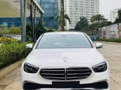 Giảm 240tr tiền mặt vào thẳng giá xe