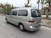 Ba chỗ ngồi số sàn máy dầu
