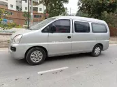 Ba chỗ ngồi số sàn máy dầu