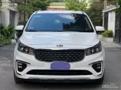 Máy dầu trong nước xe 7 chỗ
