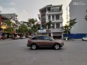 Chạy 20 vạn giá 239 triệu