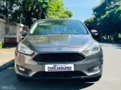 Hãng bán Ford Focus HB 1.5 Ecoboost xe mới sơn zin