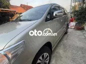 Toyota Innova 2014 E - 90000 km