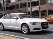 Model 2015 màu trắng giá tốt