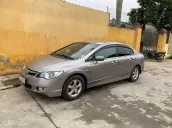 Xe gia đình đang đi ko lỗi