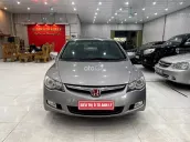 Sedan 5 chỗ số tự động, nổi tiếng lành bền