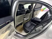 Sedan 5 chỗ số tự động, nổi tiếng lành bền