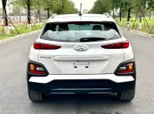 Bán xe Huyndai Kona 2.0 AT 2020 màu trắng, tên tư nhân, chạy hơn 3 vạn km