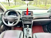 Bán xe Huyndai Kona 2.0 AT 2020 màu trắng, tên tư nhân, chạy hơn 3 vạn km