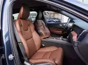 Ultra - Ưu đãi hàng trăm triệu đồng duy nhất tháng này, giao xe tận nhà cho khách