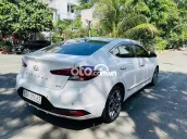 Hyundai Elantra 2019 2.0AT - 72000 km