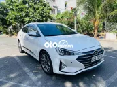Hyundai Elantra 2019 2.0AT - 72000 km