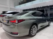 Lexus ES 250 Model 2021