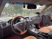 Hyundai Genesis 2009 Coupe 2.0 AT - 100000 km