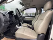 Tên tư nhân đi 8v zin km