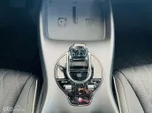 Quà tặng tháng 4: 06 chỉ vàng - miễn phí 06 năm bảo dưỡng tiêu chuẩn - 02 năm miễn phí lãi suất
