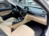 BMW 320i 2019