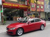 Một chủ nữ đi từ đầu