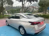 Sedan 5 chỗ số tự động, nổi tiếng lành bền, tiết kiệm