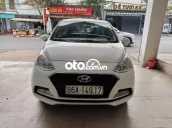 Màu trắng, 5 chỗ ngồi