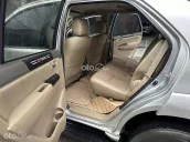 SUV 7 chỗ cực đẹp, máy xăng cực khỏe, keo chỉ Zin tuyệt đối