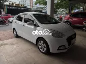 Màu trắng, 5 chỗ ngồi