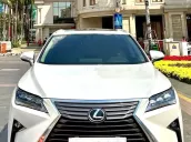 Màu trắng sang trọng, xe nhập khẩu