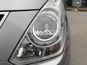 Màu Bạc Máy Xăng 6 Chỗ