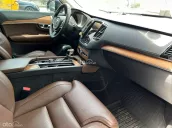 CHIẾC XE GIA ĐÌNH RỘNG RÃI - XC90