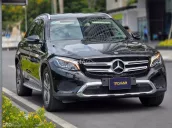 Mercedes-Benz GLC200 đen/kem sx2018