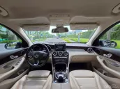 Mercedes-Benz GLC200 đen/kem sx2018
