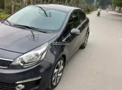 Sedan số tự động đời 2015, xe nhập khẩu tên tư nhân biển 30. Xe đẹp tắt nắng, zin về máy số k