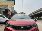 Xe trang bị nhiều đồ, 1 chủ từ đầu, giá tốt sẵn giao ngay
