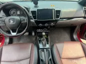 Xe trang bị nhiều đồ, 1 chủ từ đầu, giá tốt sẵn giao ngay