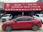 Xe trang bị nhiều đồ, 1 chủ từ đầu, giá tốt sẵn giao ngay
