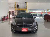 Sedan 5 chỗ số tự động, nhập khẩu Hàn Quốc nguyên chiếc