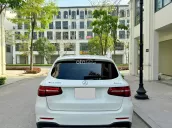 GLC300 sx2019 trắng nội thất đen siêu đẹp