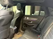 GLC300 sx2019 trắng nội thất đen siêu đẹp