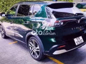 Xe gia đình dùng kỹ như mới