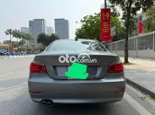Màu xám lịch lãm