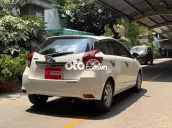 Toyota Yaris 1.3G số tự động 2016 màu trắng